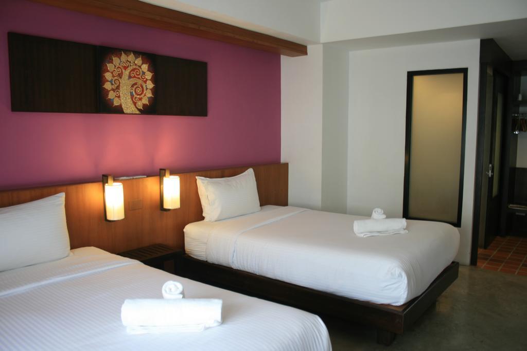 Hotel Baan Ing Ping Chiang Mai Exterior foto