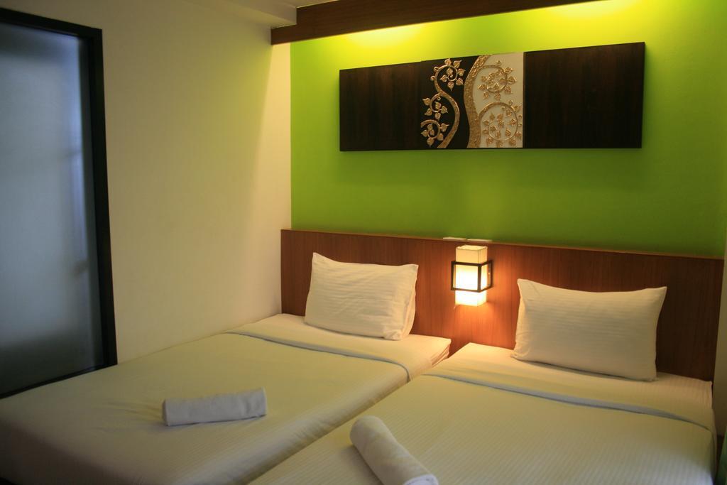 Hotel Baan Ing Ping Chiang Mai Exterior foto