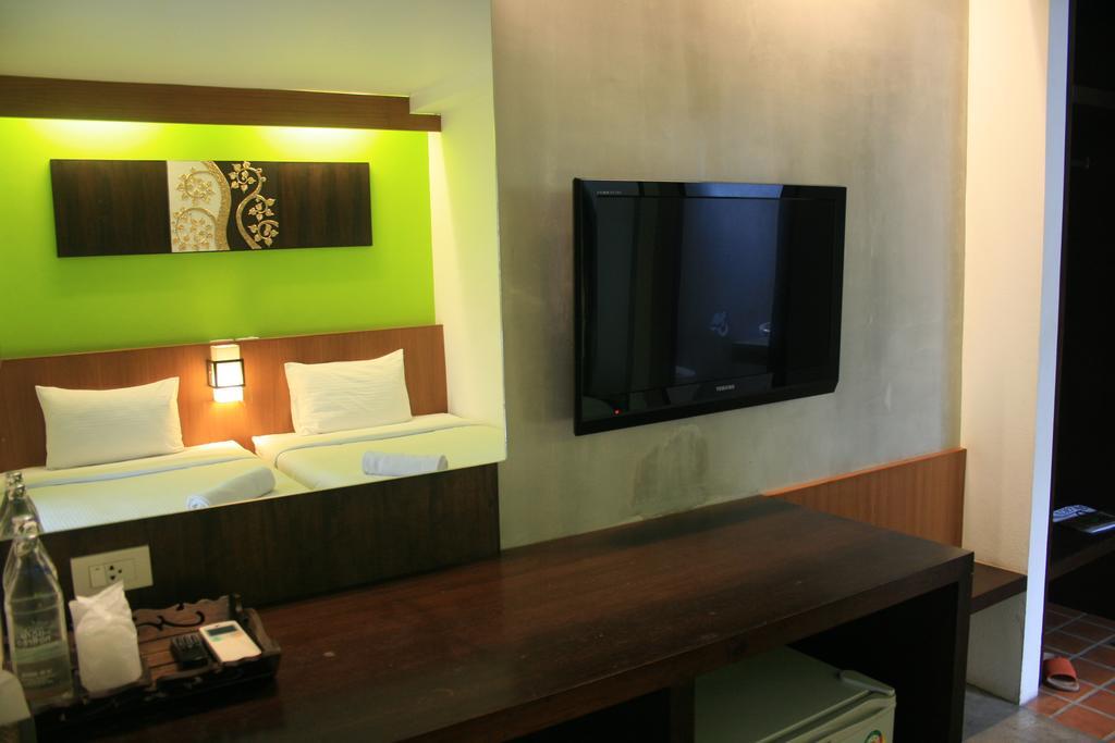Hotel Baan Ing Ping Chiang Mai Exterior foto