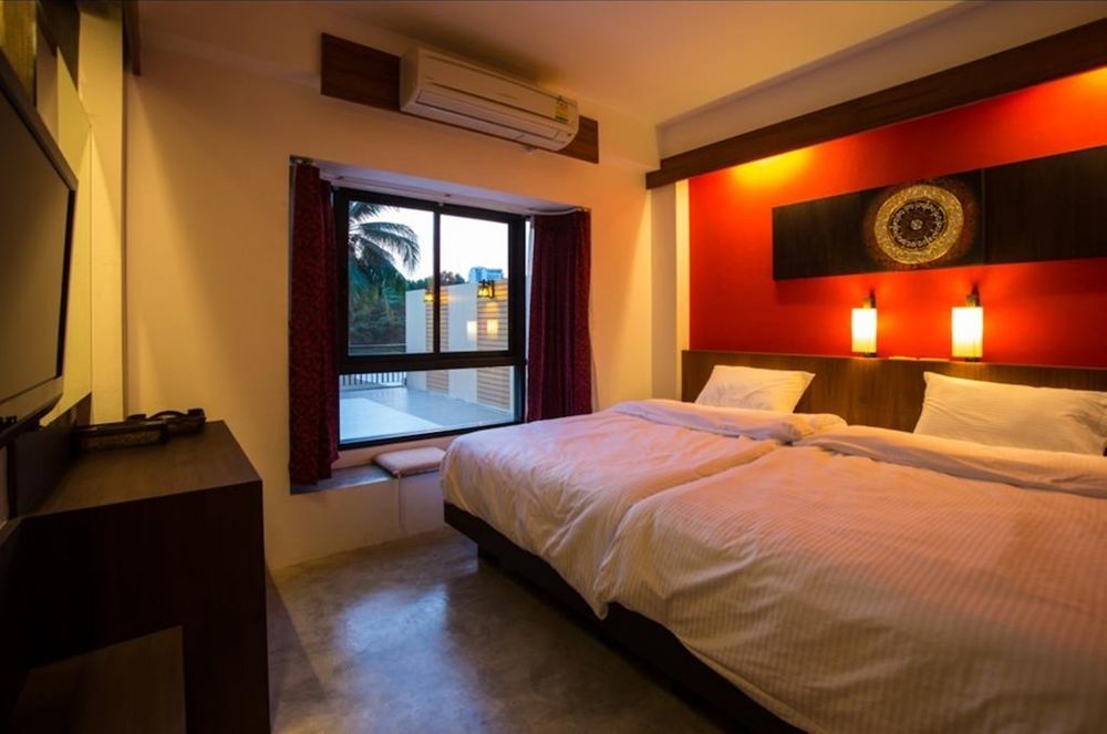 Hotel Baan Ing Ping Chiang Mai Exterior foto
