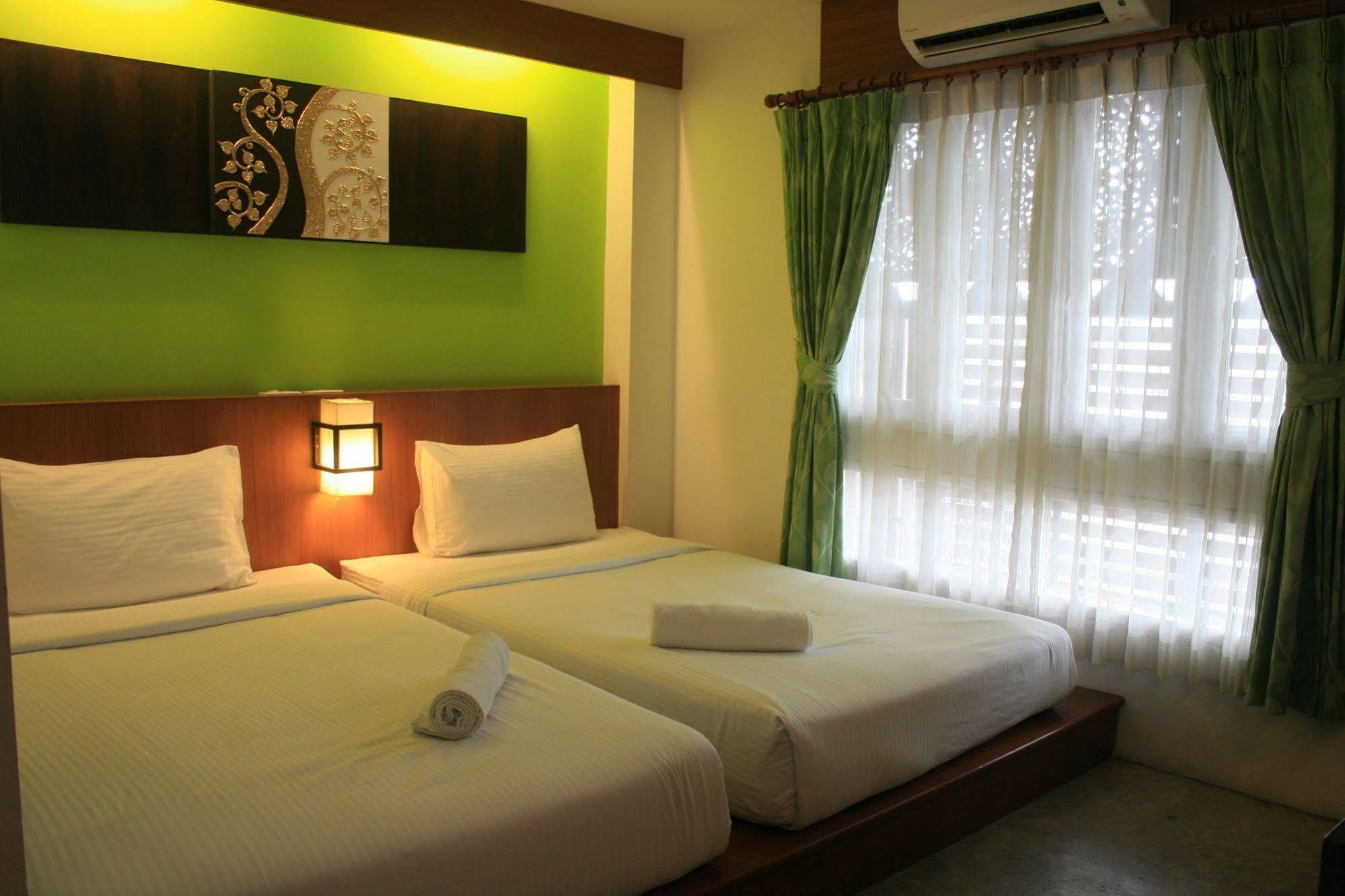 Hotel Baan Ing Ping Chiang Mai Exterior foto
