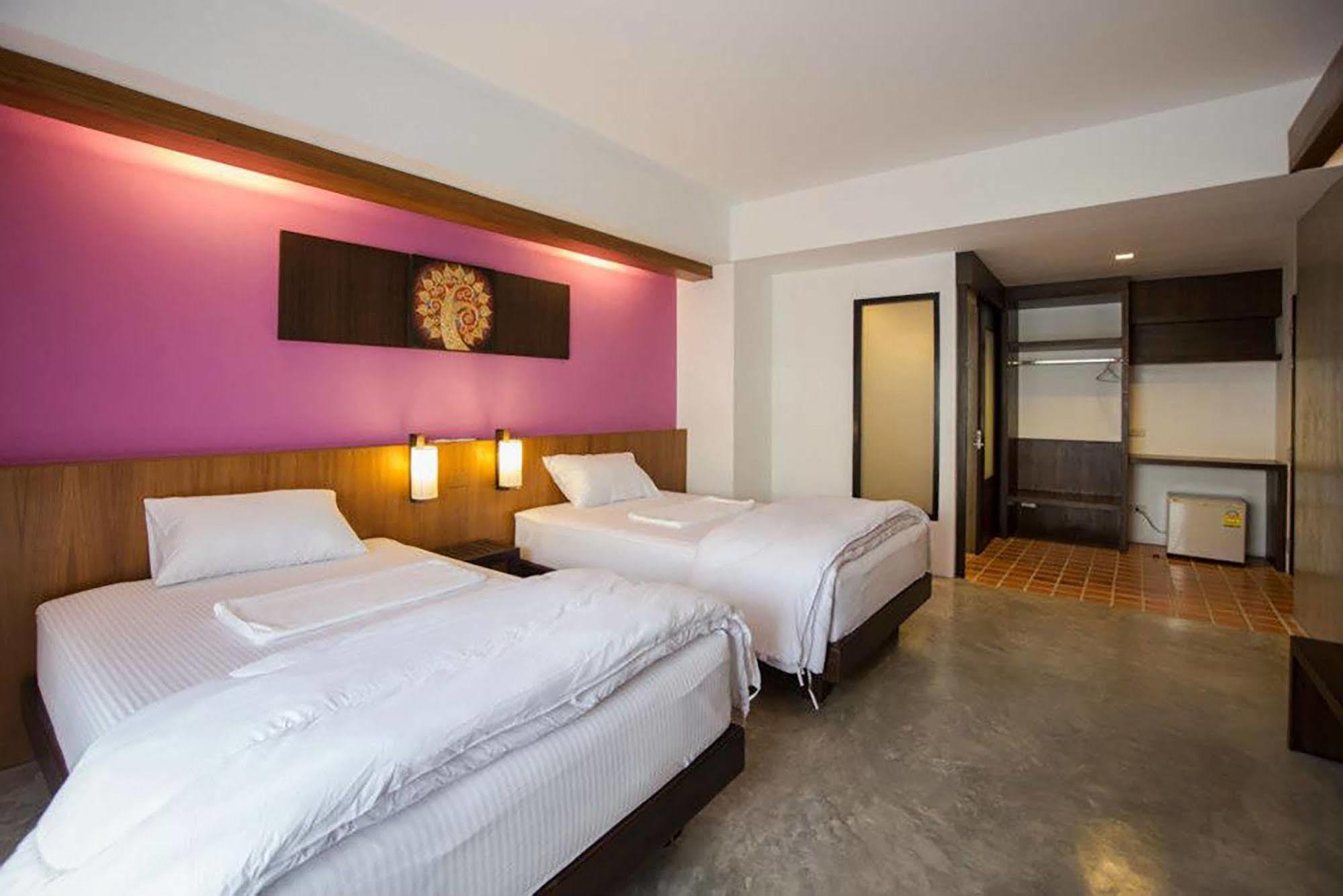 Hotel Baan Ing Ping Chiang Mai Exterior foto