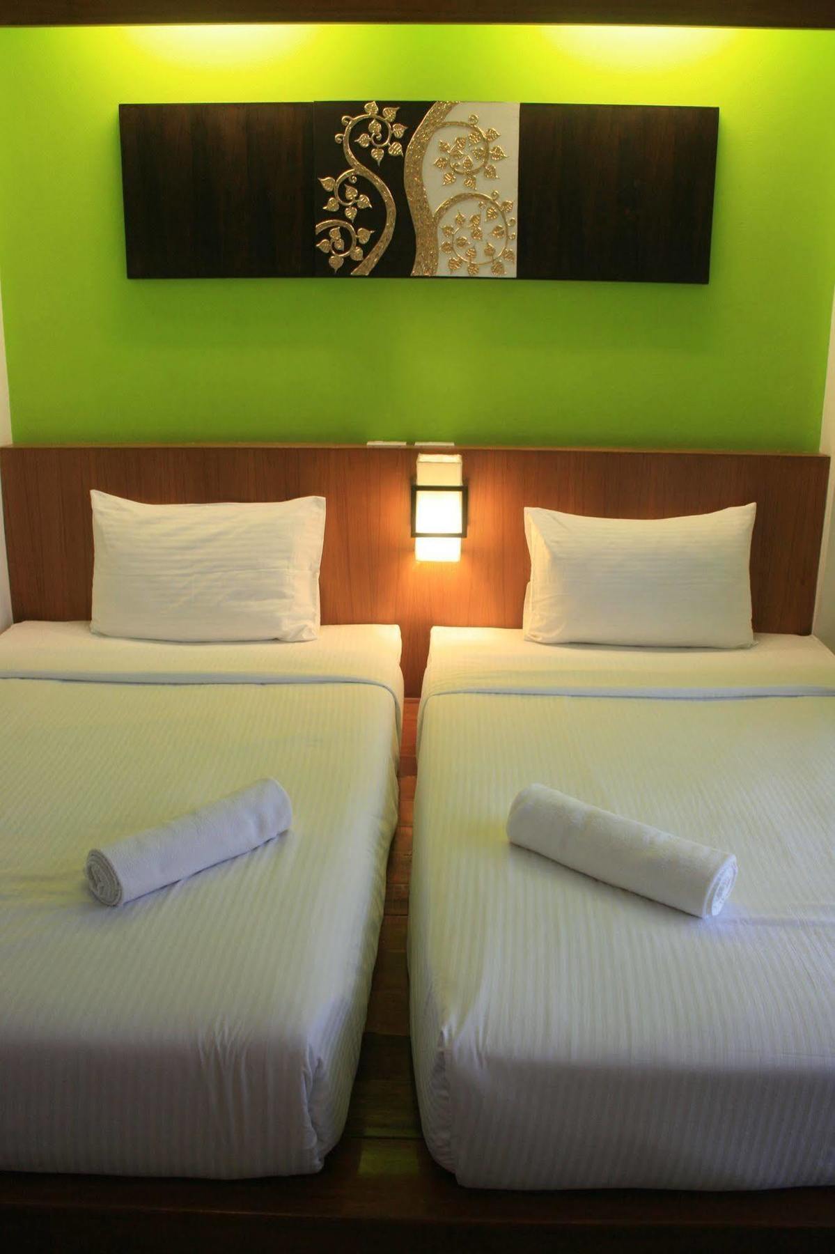Hotel Baan Ing Ping Chiang Mai Exterior foto