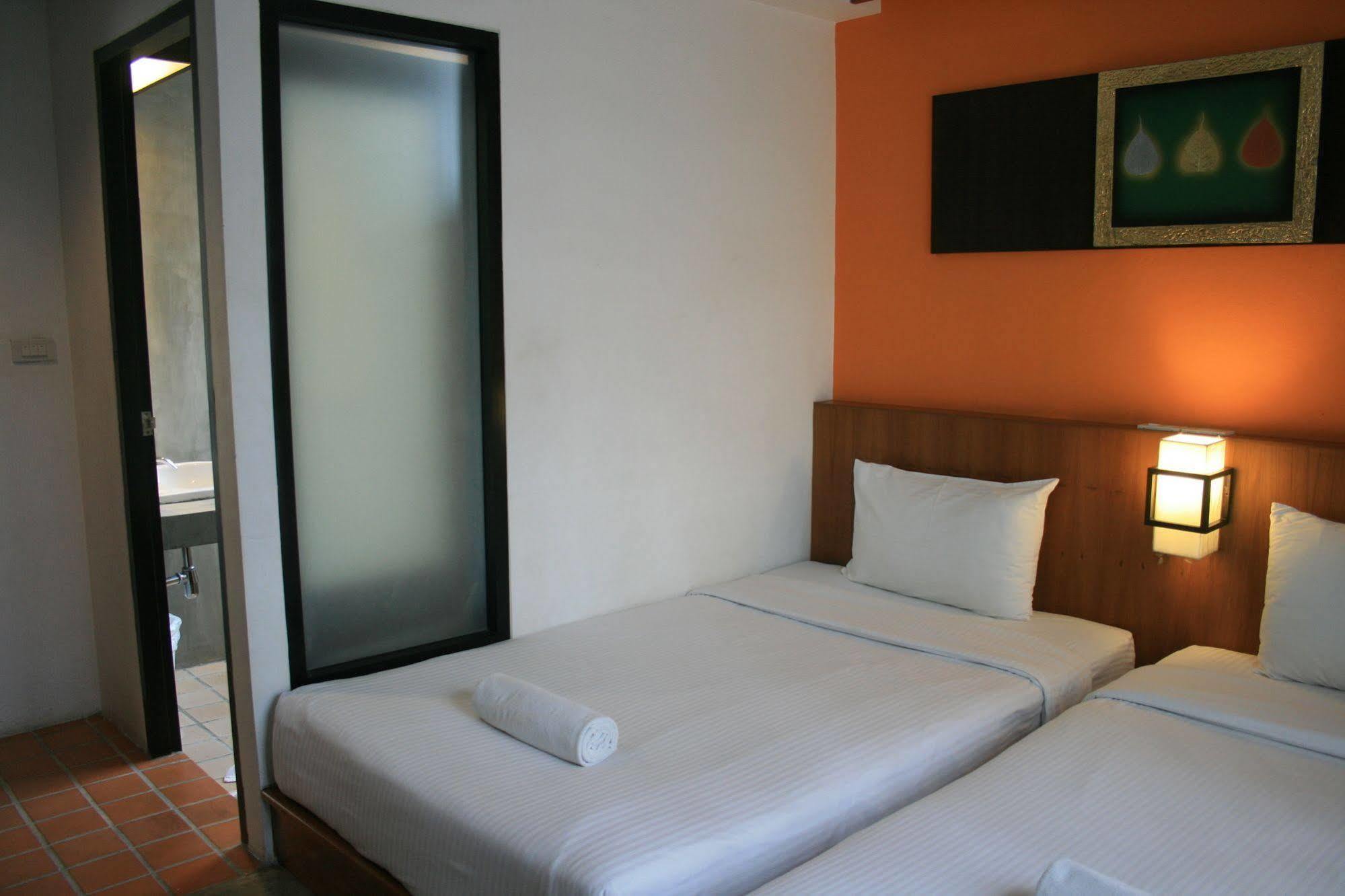 Hotel Baan Ing Ping Chiang Mai Exterior foto