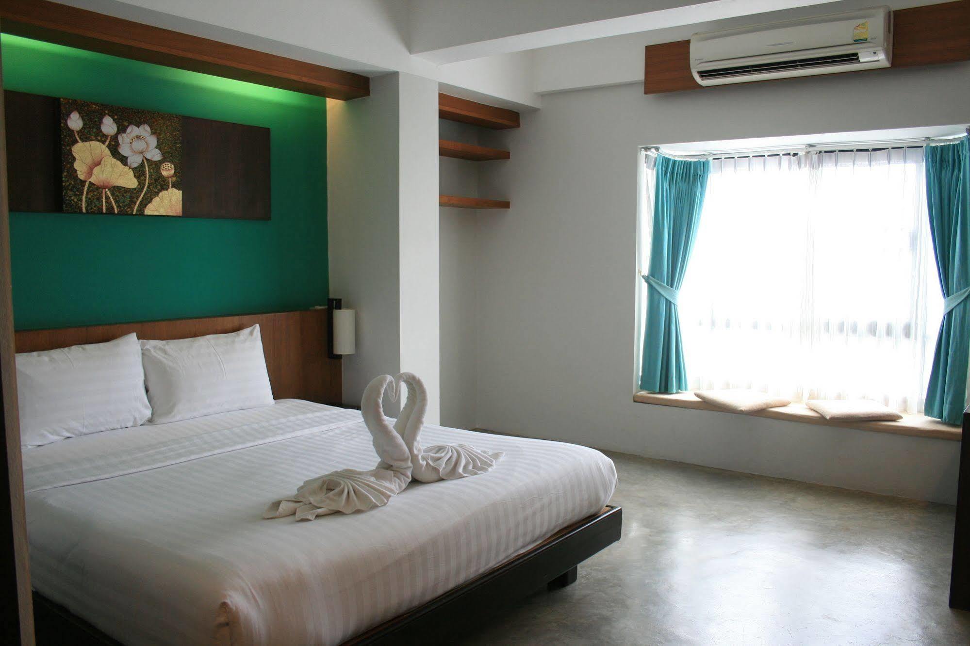 Hotel Baan Ing Ping Chiang Mai Exterior foto
