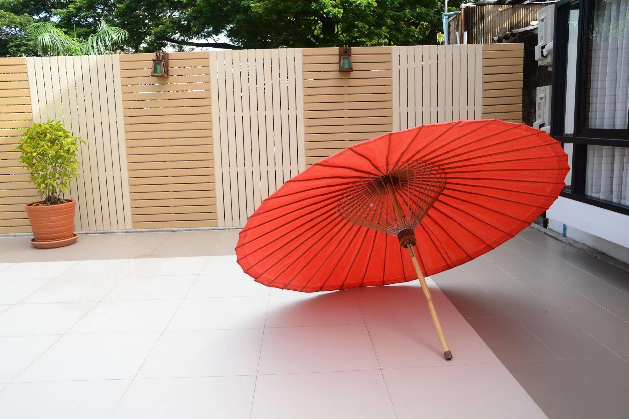 Hotel Baan Ing Ping Chiang Mai Exterior foto