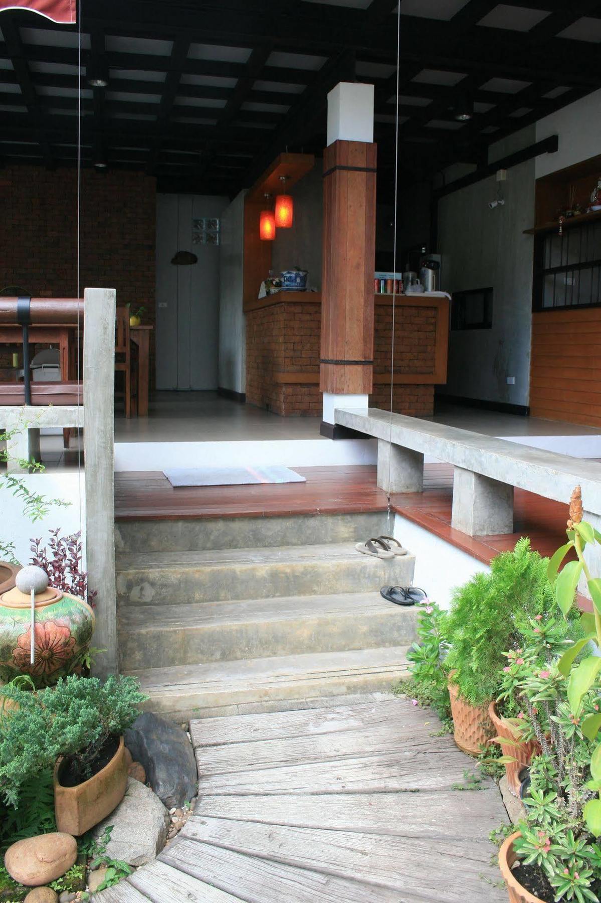 Hotel Baan Ing Ping Chiang Mai Exterior foto